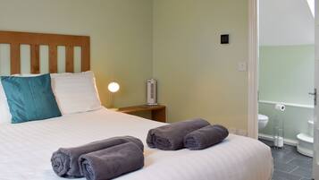 2 bedrooms, free WiFi, bed sheets