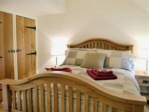 4 bedrooms, free WiFi, bed sheets - Golygfar Mynydd - Mountain View (Pontrhydfendigaid, near Tregaron)