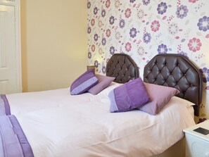 2 bedrooms, free WiFi, bed sheets