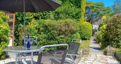 3 bedroom accommodation in Garnant, near Ammanford