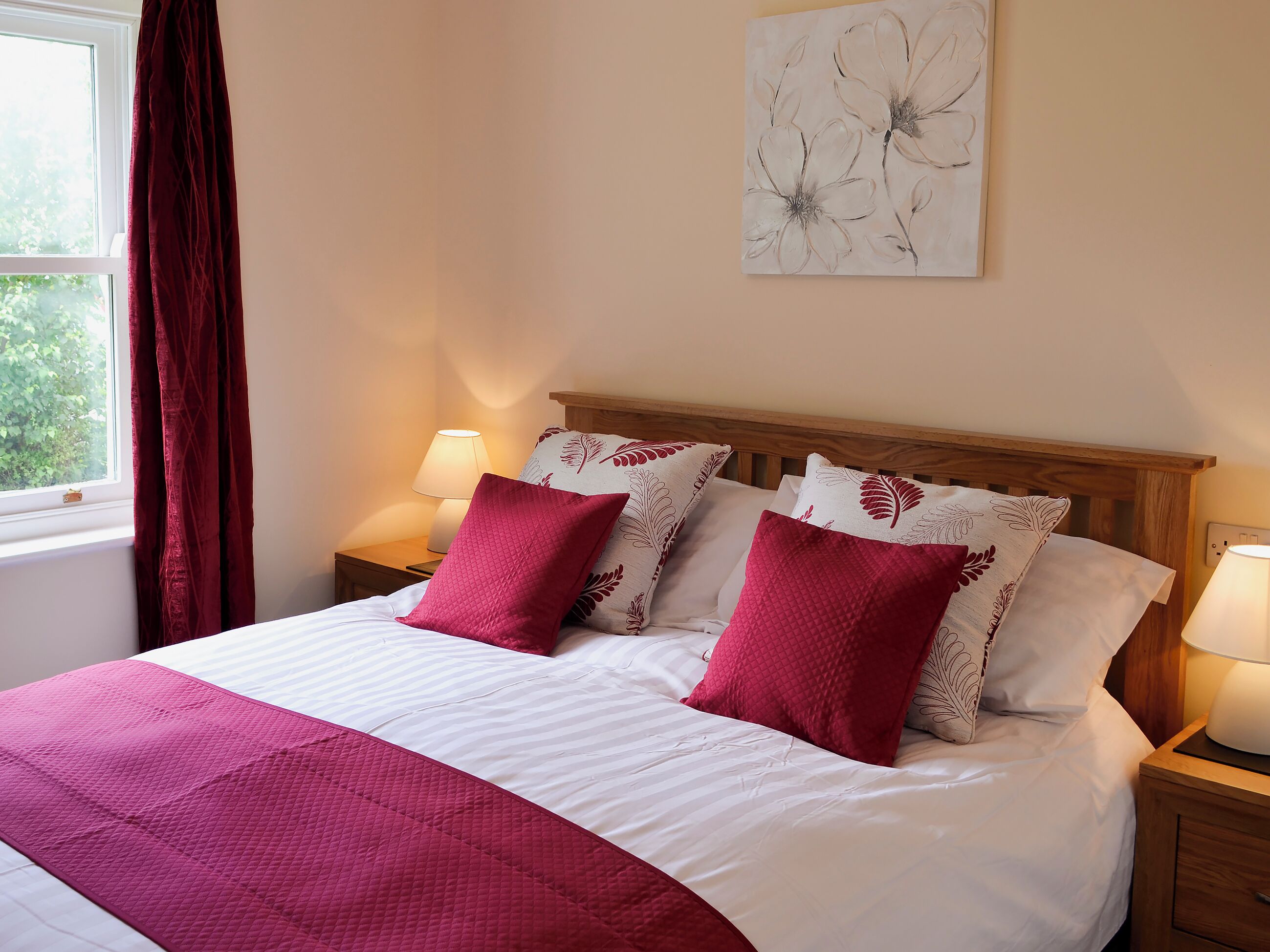 2 bedrooms, WiFi (free), bed sheets