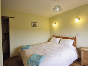 1 bedroom, free WiFi, bed sheets - Quaint, cosy and comfortable… The Brewhouse is just that. (Foxham)