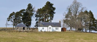 2 bedroom accommodation in Glenprosen, by Kirriemuir