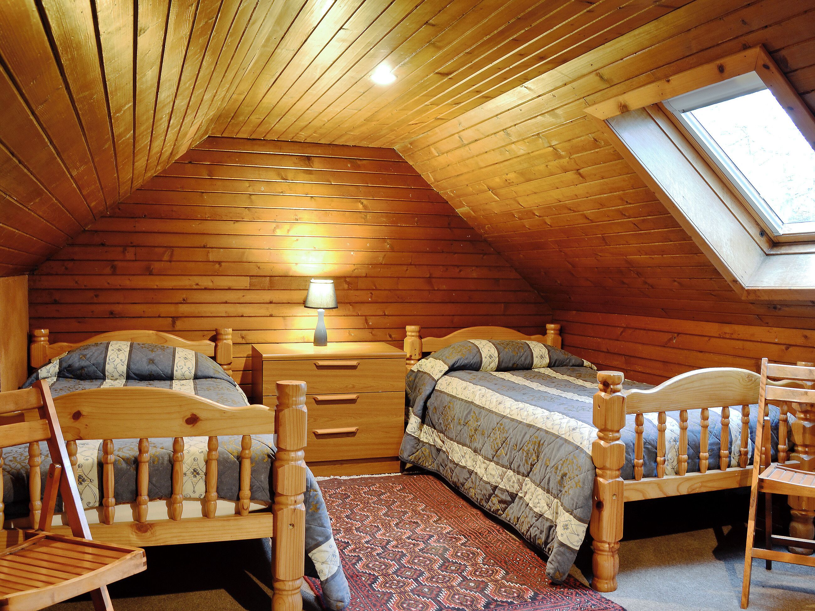 2 bedrooms, bed sheets