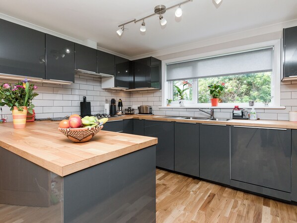 食器洗い機、調理器具と食器