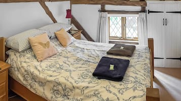 6 bedrooms, free WiFi, bed sheets