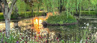6 bedroom accommodation in Plaistow, near Petworth