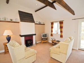 Living area - Moorhen Cottage - E3750 (Leverton)