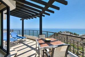 Outdoor dining - Spectacular One Bedroom Seaview Apartment Torrox, Nerja (Torrox Costa)