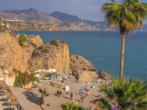 Beach - Front sea view apartment with parking (Torrox Costa)