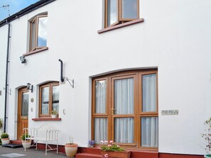 Unclassified image, 4 of 14, button - 2 bedroom accommodation in Abergavenny (Abergavenny)