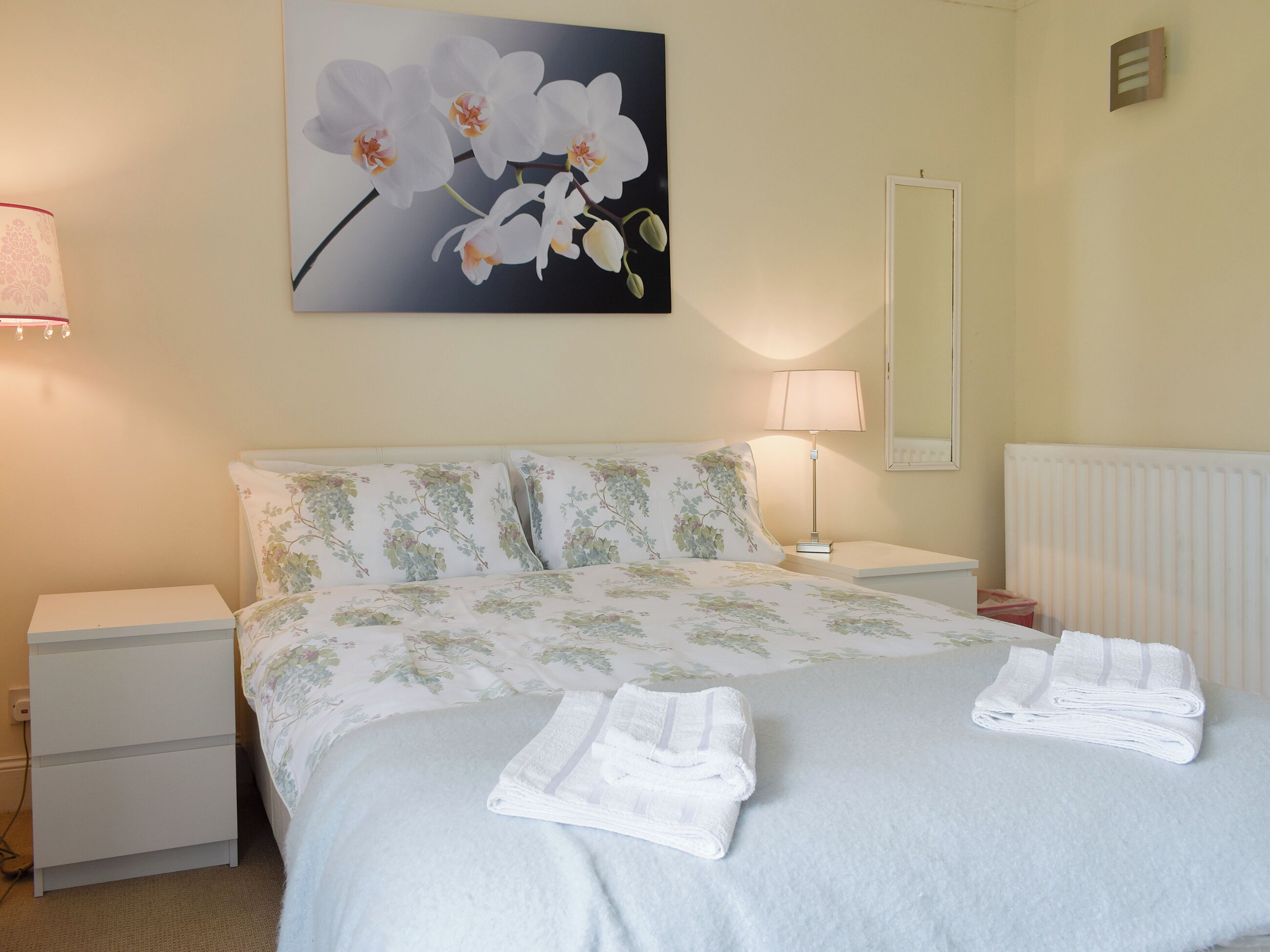3 bedrooms, free WiFi, bed sheets