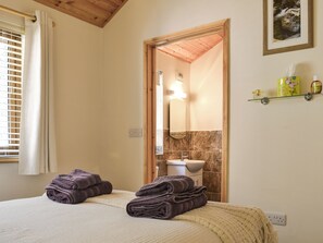 3 soverom, wi-fi (inkludert) og sengetøy