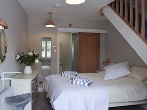 1 soverom, wi-fi (inkludert) og sengetøy