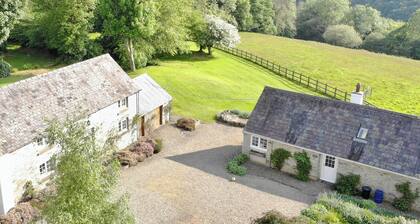 2 bedroom accommodation in Penrherber, Newcastle Emlyn