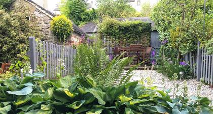 2 bedroom accommodation in Wirksworth, near Matlock