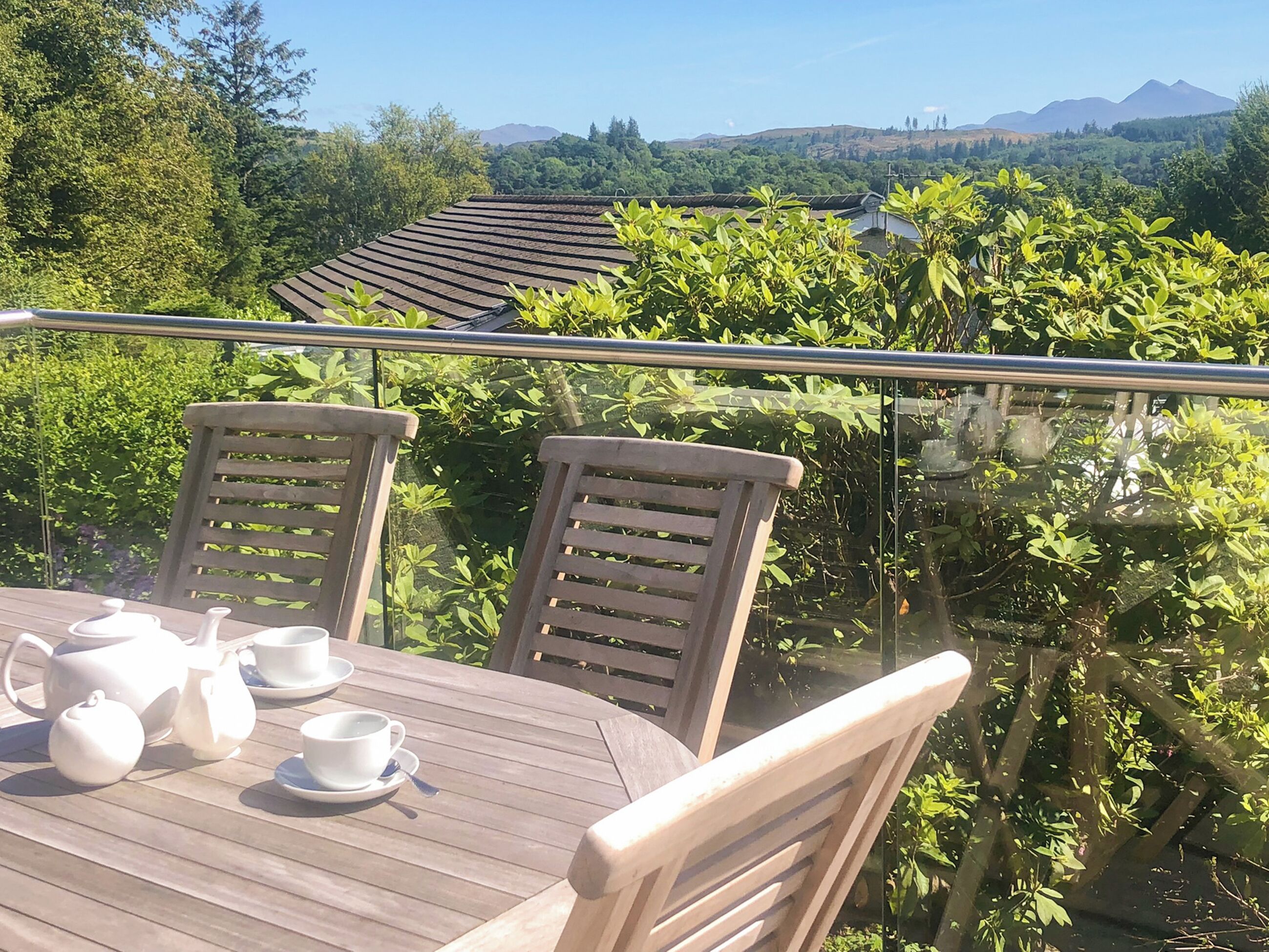 屋外ダイニングエリア