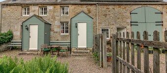 Coachmans Cottage - N832