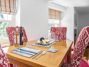 Dining - 1 bedroom accommodation in Gargrave, near Skipton (Gargrave, near Skipton)