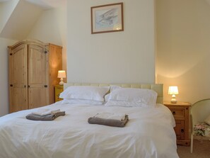 3 soverom, wi-fi (inkludert) og sengetøy