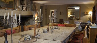 8 bedroom accommodation in Colquite, Washaway