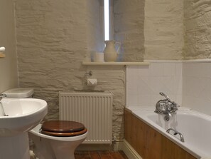 Towels - 8 bedroom accommodation in Colquite, Washaway (Colquite, Washaway)
