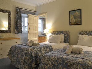 8 Schlafzimmer, kostenloses WLAN, Bettwäsche