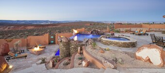 Fortryllende & Luksuriøs Lake Powell Desert Southwestern Home w / Panoramic Vistas