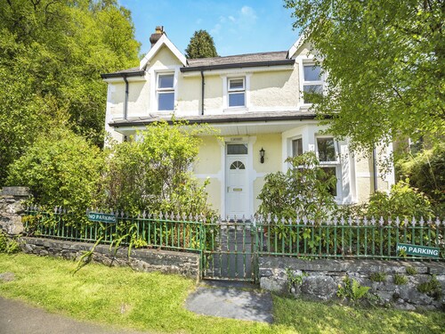 4 bedroom accommodation in Capel Curig, Betws-y-Coed