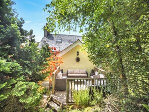 Terrace/patio - 4 bedroom accommodation in Capel Curig, Betws-y-Coed (Capel Curig, Betws-y-Coed)