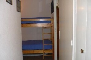 Fer et planche à repasser