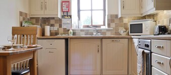 1 bedroom accommodation in East Meon, Petersfield