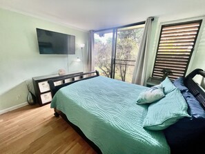 1 bedroom, iron/ironing board, WiFi, bed sheets - Delux, spacious, clean condo with AC, WIFI, pool, golf course, near famous beach (Kahuku)