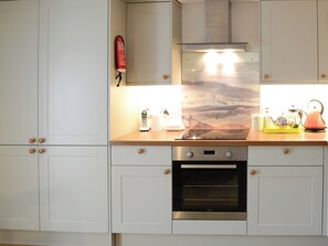 Diskmaskin och barnstol
