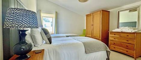 4 chambres, Wi-Fi gratuit, draps fournis