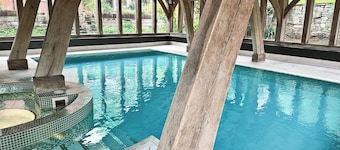 Groom's Cottage - E5398