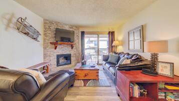 Smart TV, fireplace, video games, DVD player