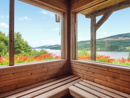 5 bedroom accommodation in Fearnan, near Aberfeldy