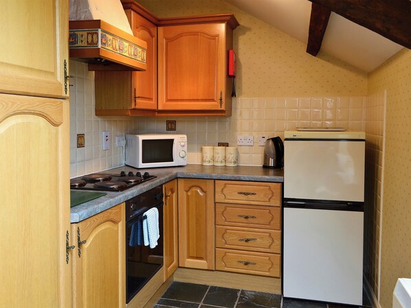 Cookware/dishes/utensils, freezer