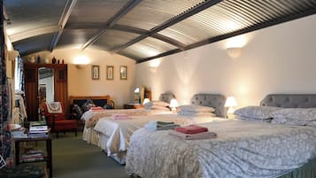 5 makuuhuonetta, ilmainen Wi-Fi, vuodevaatteet, pääsy pyörätuolilla