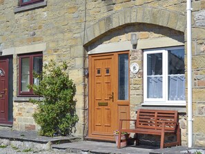 Exterior detail - Crown Courtyard Cottage (Grewelthorpe, near Masham)
