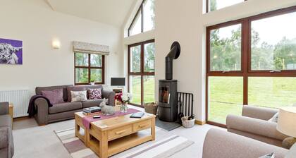 4 chambres à coucher à Aviemore