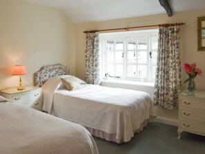 2 bedrooms, bed sheets