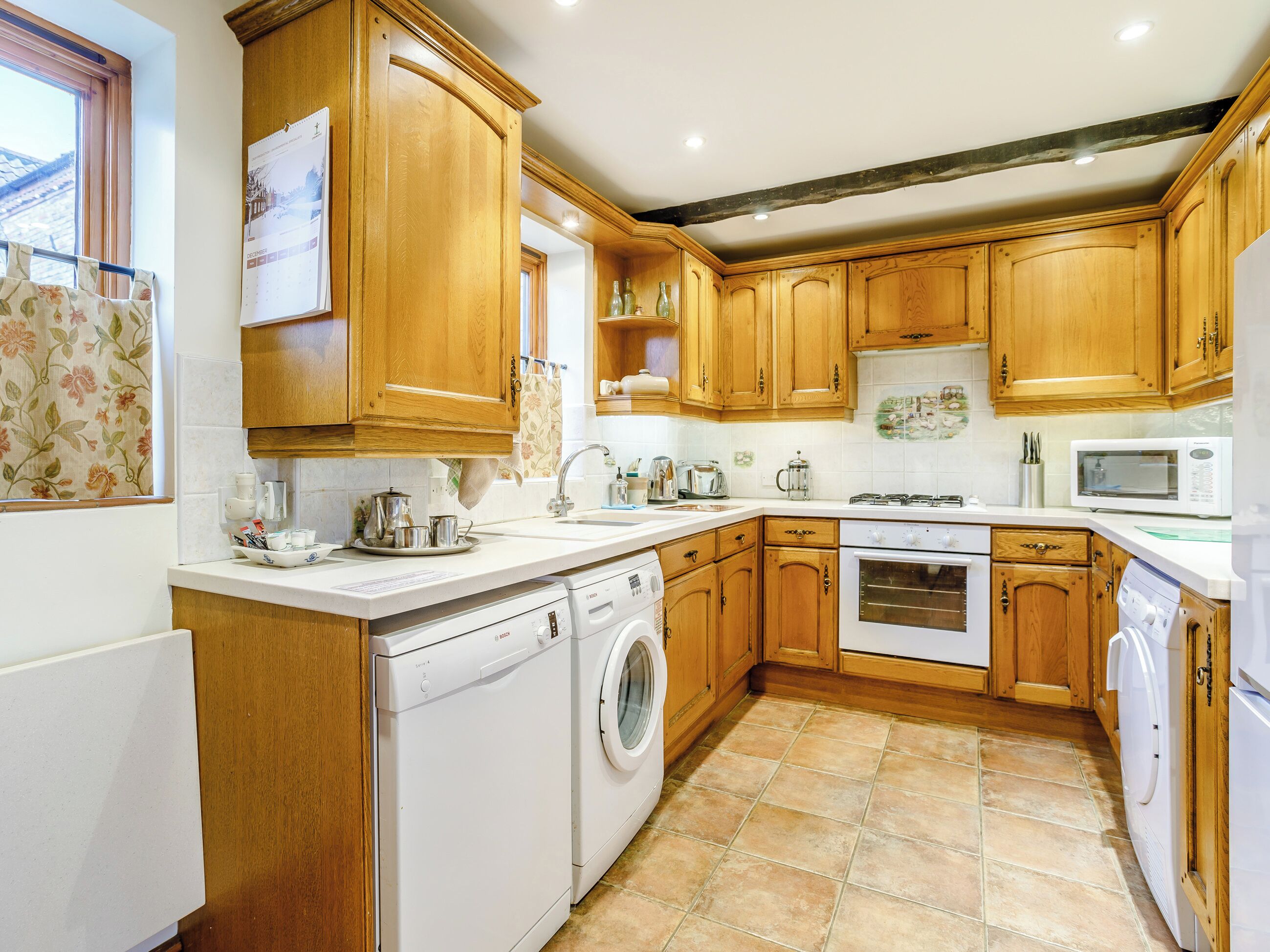 Dishwasher, high chair