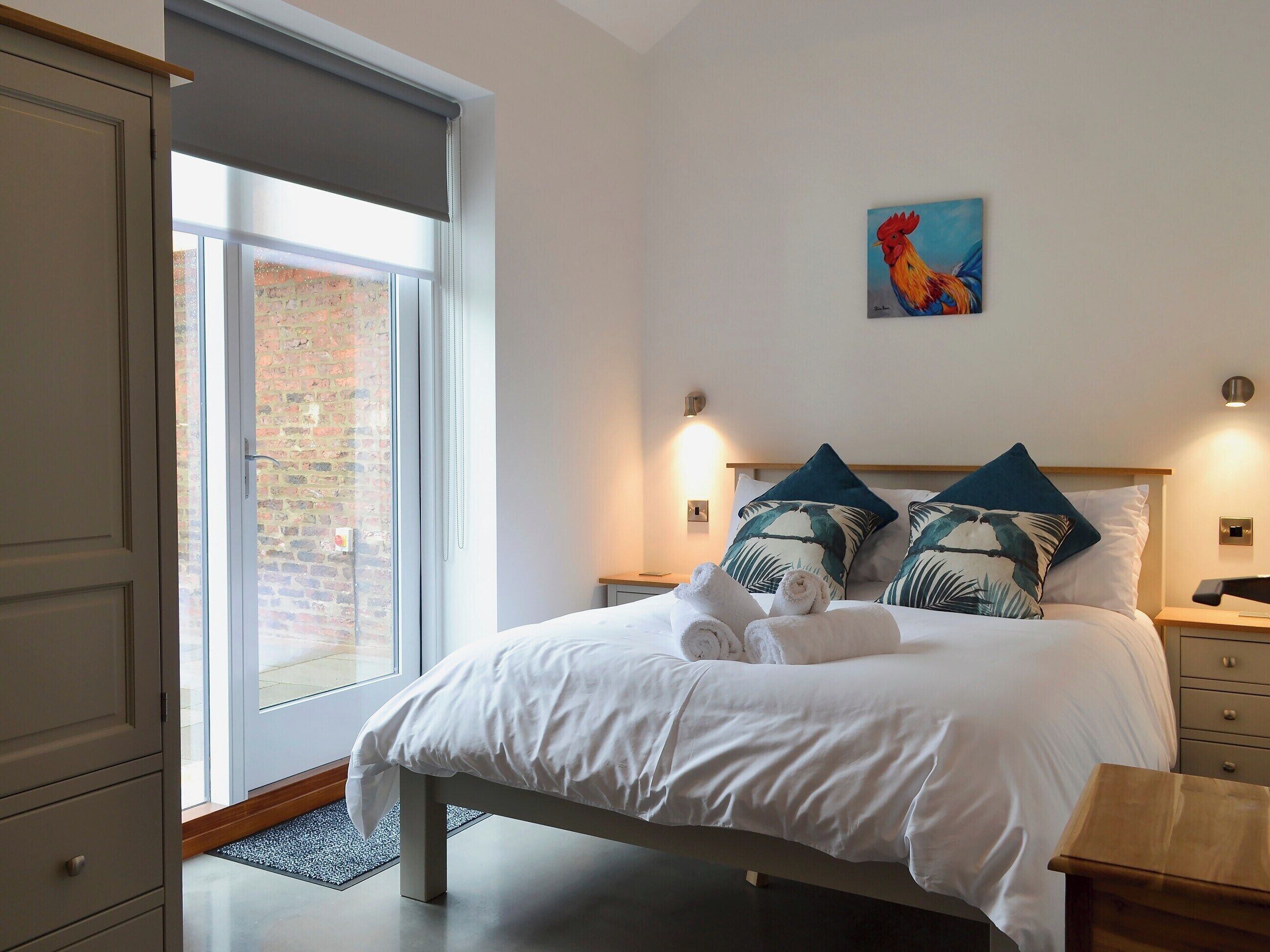 3 bedrooms, free WiFi, bed sheets