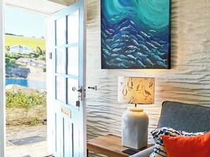 Unclassified image, 4 of 26, button - Puffin Burrow, a beautiful historic couples retreat overlooking the Cove. (Portmellon, near Mevagissey)