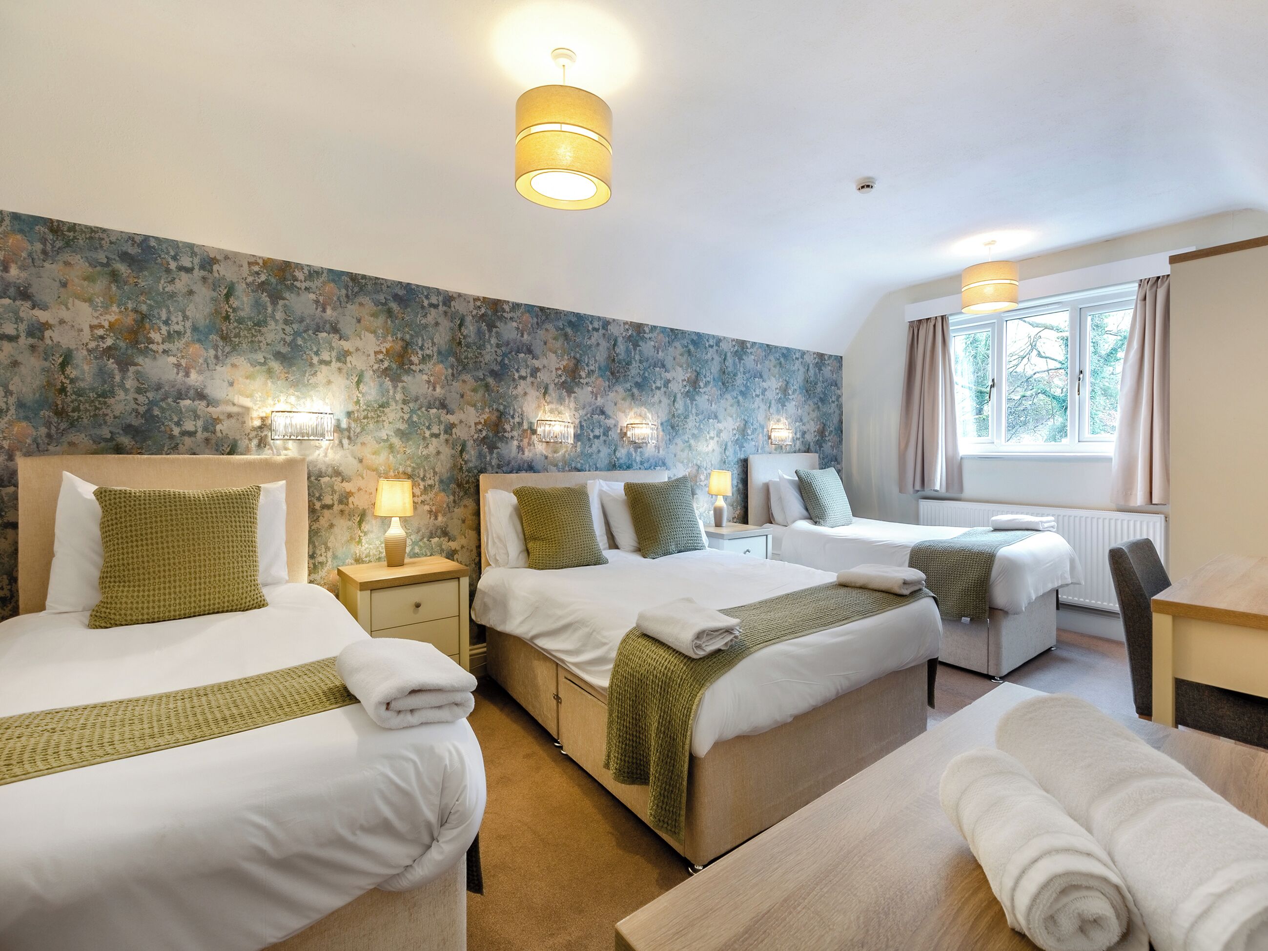 4 Schlafzimmer, kostenloses WLAN, Bettwäsche