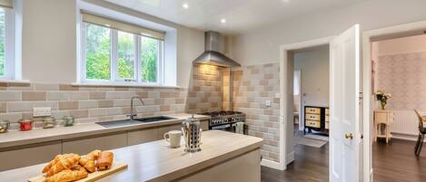 Dishwasher, high chair