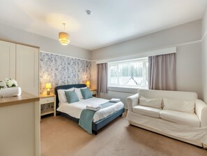 4 bedrooms, free WiFi, bed sheets - Corner Cottage - LP2 (Troutbeck Bridge, near Windermere)