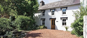 Dol Llan is in an ideal location for your family holiday in Wales.